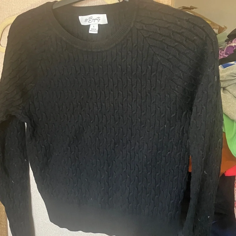 FINAL MARKDOWN Black Cable Knit Sweater large
